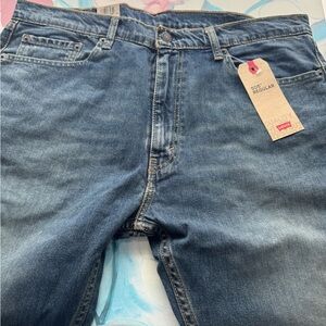 NWT Men’s 505 Levi’s jeans size 38x32